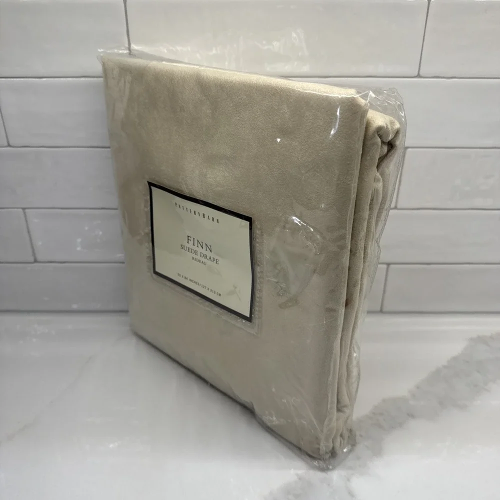 (1) Pottery Barn FINN Suede Drape Rideau 50 x 84 127 X 213 CM Fast Shipping